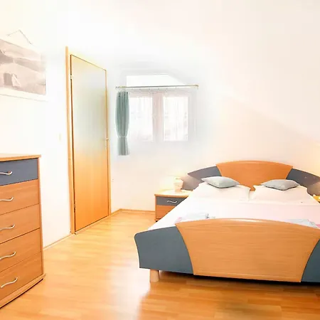 Ad Astra - Three Bedroom With Terrace *